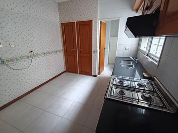 Departamento - 3 Amb.  75 mts  Piso 7 