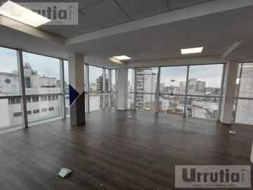OFICINAS -MORON PREMIUM-CON COCHERA Y BAULERA