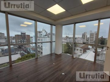 OFICINAS -MORON PREMIUM-CON COCHERA Y BAULERA