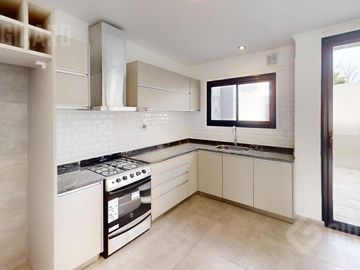 Venta de Triplex a estrenar en Villa Primera. Oportunidad
