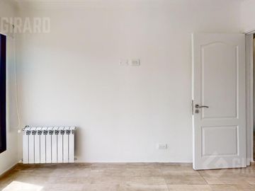 Venta de Triplex a estrenar en Villa Primera. Oportunidad