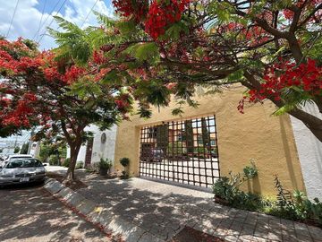 Venta Casa en Juriquilla Fraccionamiento con solo 10 casas