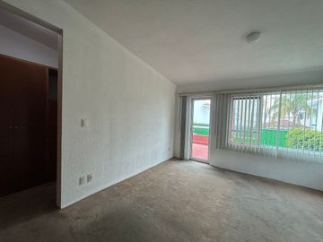 Venta Casa en Juriquilla Fraccionamiento con solo 10 casas