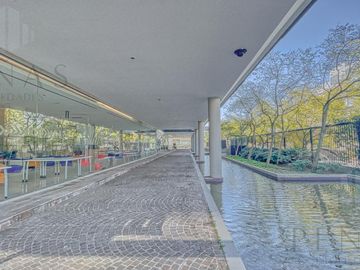 Formidable Oficina corporativa en Block 1700 m2 AMOBLADA - CATEGORÍA 32 cocheras
