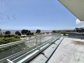 Alquiler Piso corporativo en Vicente López Oficina amoblada AAA Categoría 16 cocheras