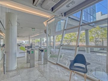 Alquiler Piso corporativo en Vicente López Oficina amoblada AAA Categoría 16 cocheras