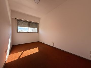 Departamento de 3 dormitorios en venta en el centro de la ciudad