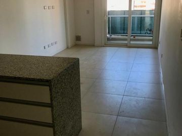 Semipiso de 2 ambientes con cochera - Lanús Oeste