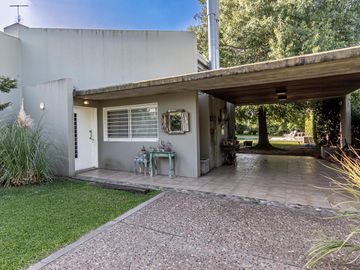 VENTA CASA 3 DORMITORIOS EN BARRIO SAN EDUARDO ROSARIO