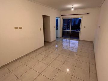 Departamento de dos ambientes Lanus este