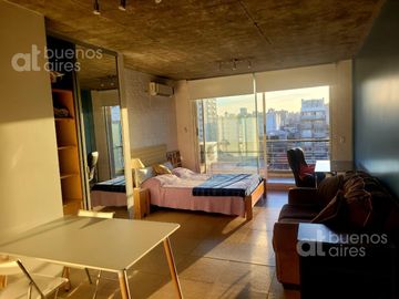 Monoambiente con balcón y amenities en alquiler temporario en Monserrat