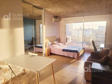 Monoambiente con balcón y amenities en alquiler temporario en Monserrat