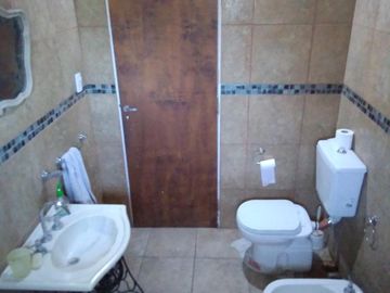 VENTA CASA QUINTA 4 AMBIENTES PARADA ROBLES