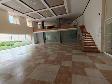 SE RENTA EXCELENTE GARDEN HOUSE EN HACIENDA EL CIERVO (V)