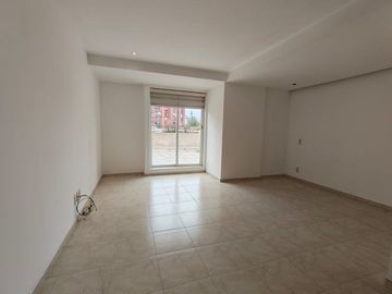SE RENTA EXCELENTE GARDEN HOUSE EN HACIENDA EL CIERVO (V)
