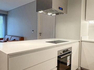 ALQUILER DEPAMPA - Departamento 2 ambientes AMOBLADO CON ESCRITORIO y cochera - Seg 24 hs