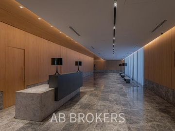 ALQUILER DEPAMPA - Departamento 2 ambientes AMOBLADO CON ESCRITORIO y cochera - Seg 24 hs