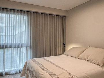 ALQUILER DEPAMPA - Departamento 2 ambientes AMOBLADO CON ESCRITORIO y cochera - Seg 24 hs