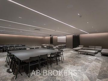 ALQUILER DEPAMPA - Departamento 2 ambientes AMOBLADO CON ESCRITORIO y cochera - Seg 24 hs