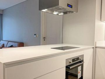 ALQUILER DEPAMPA - Departamento 2 ambientes AMOBLADO CON ESCRITORIO y cochera - Seg 24 hs
