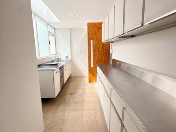 Departamento en renta en la  Del Valle, semi amueblado
