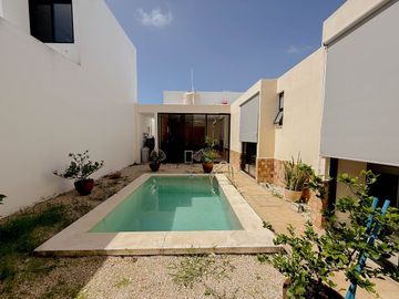Casa de Una Planta en Venta en Temozón Norte, Mérida