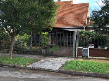 Casa 6 ambientes en venta en Ituzaingó Sur