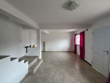 Departamento de 3 ambientes en alquiler en La Plata