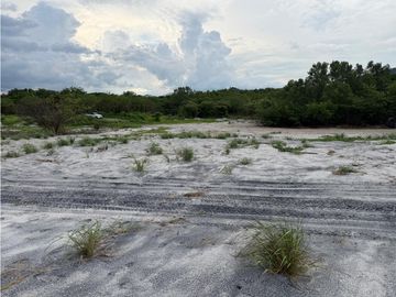 SE VENDE LOTE EN GORGONA PLAYA MALIBÚ 1200 M FRENTE AL MAR