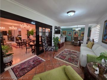 VENTA DE CASA O TERRENO EN COCO DEL MAR