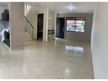 CHORRERA / ARBOLEDAS / LOS PINOS / 3 HABITACIONES / 180 M2 / TERRAZA