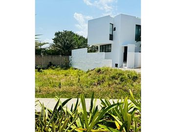 Terreno en venta en Puerto Cancún
