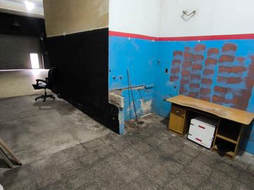 ALQUILER LOCAL COMERCIAL EN CENTRO DE LLAVALLOL