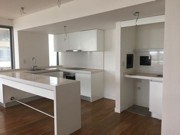 3 ambientes en torre 