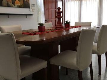 VENTA  CASA CHALET 2  DORMITORIOS 2 BAÑOS COCHERA PILETA  FISHERTON