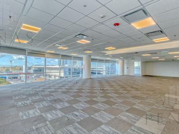 ALQUILER PISO DE OFICINA CORPORATIVO LEED PREMIUM AAA  VICENTE LOPEZ c VISTA AL RIO