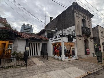 Oficina en 1er piso con balcón al frente en alquiler - Quilmes