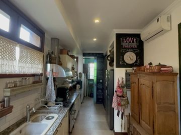 Casa en condominio con seguridad 24 hs en Gobernador Udaondo 4100