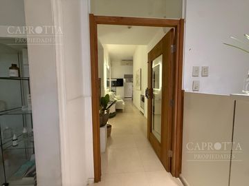 Propiedad para USO PROFESIONAL oficina - consultorio