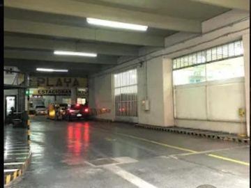 Cochera en pleno Centro Santa Rosa al 200 con escritura