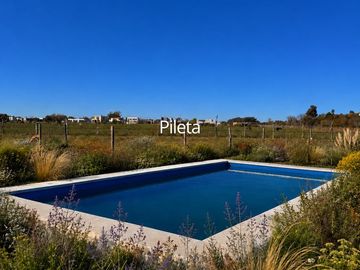 CASA 4 AMBIENTES EN VENTA, SAN SEBASTIAN, ESCOBAR