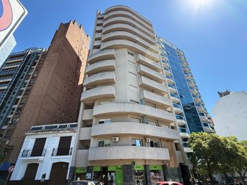 Piso Alto Excelente vista, a metros de Plaza España!!!