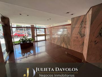 Hermoso departamento en Venta 4 ambientes más dependencia en Flores