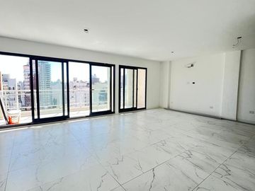 Venta Departamento Piso 4 Ambientes, 2 Cocheras, Lanús.