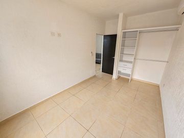 Casa en Venta · NONI · 3 Recámaras · Jardines del Sur 4 · Alberca · Seguridad