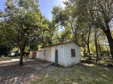 Casa Quinta en Venta de 3 dorm. Gran parque verde con pileta y quincho. Los Cardales, Santa Brigida