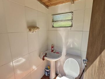 Casa Quinta en Venta de 3 dorm. Gran parque verde con pileta y quincho. Los Cardales, Santa Brigida