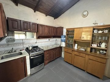 Casa Quinta en Venta de 3 dorm. Gran parque verde con pileta y quincho. Los Cardales, Santa Brigida