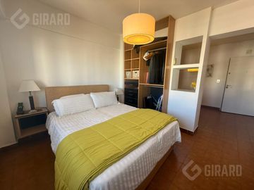 Departamento en venta de 1 ambiente en zona Centro, impecable estado.