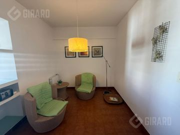 Departamento en venta de 1 ambiente en zona Centro, impecable estado.